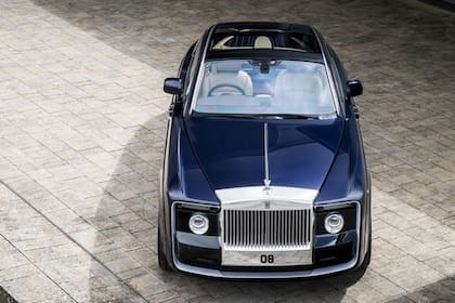 Uno de los autos más caros y lujosos del mundo es este Rolls-Royce