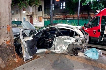 Uno de los autos que protagonizó el trágico choque