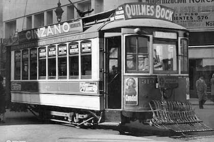 Uno de los coches de la empresa Tramway Central de Lacroze