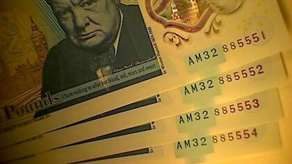 Uno de los cuatro billetes sigue dando vueltas
