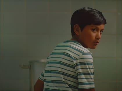 Uno de los disparadores de la película fue el cuento "El sastrecillo valiente", que un Lorenzo Ferro niño conoció de la mano de su abuela; Foto: ©Cinco Rayos