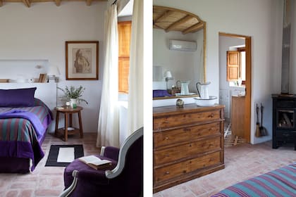 Uno de los dormitorios de huéspedes con baño en suite, cómoda de Alberto Ledesma y elegante espejo, de herencia familiar.