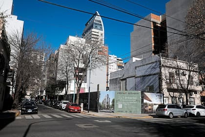 Uno de los edificios en construcción de la zona, en Amenábar 3892