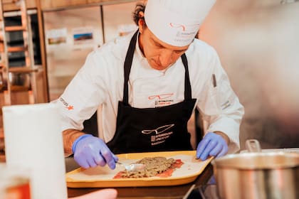 Uno de los ejes centrales de la estrategia de Aramark en la Argentina es el desarrollo local en cada una de las comunidades donde opera.