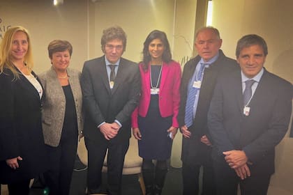 Uno de los encuentros del equipo económico con las autoridades del FMI