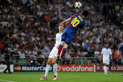 Uno de los goles más recordados de Messi: de cabeza frente al Manchester United en el año 2009