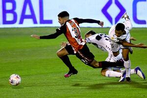 River tuvo más empuje y voluntad que precisión: apenas empató con Gimnasia 1-1