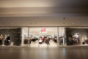 H&M es una de las marcas con la que trabaja la constructora y experta en interiorismo