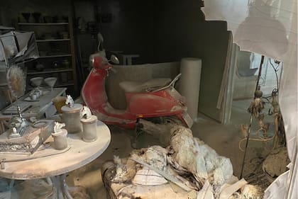 Uno de los locales después de uno de los atentados