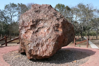 Meteorito de Campo del Cielo, entre Chaco y Santiago del Estero. Foto: Gentileza Mauricio Bianchi