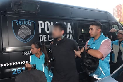 Uno de los nueve detenidos en la protesta contra la reforma laboral