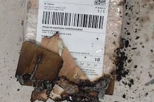 Cómo es uno de los paquetes sospechosos que hallaron en la Escuela Nacional de Gendarmería