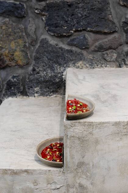 Uno de los platos más emblemáticos de Bioma: el carpaccio de carne Ramo Grande