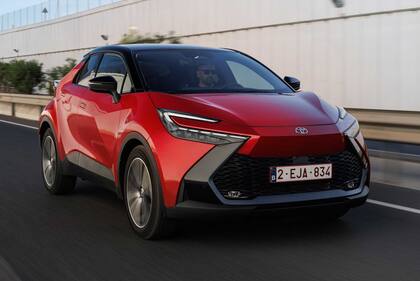 Uno de los pocos exponentes asiáticos que quedaron en la terna final; Toyota busca repetir con el nuevo C-HR lo logrado con el Yaris años atrás