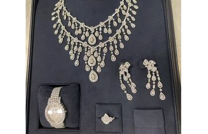 Uno de los polémicos lotes de joyas que complican a Bolsonaro. Estas de la foto fueron un obsequio a su esposa Michelle y fueron incautadas por la aduana brasileña