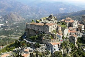 La lucha de los pueblos más lindos de Italia por sobrevivir al abandono