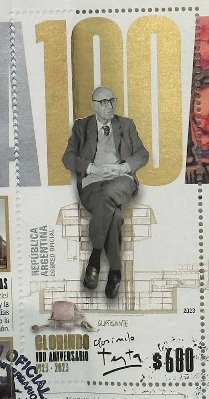 Uno de los sellos postales creados en homenaje a Clorindo Testa, a cien años de su nacimiento