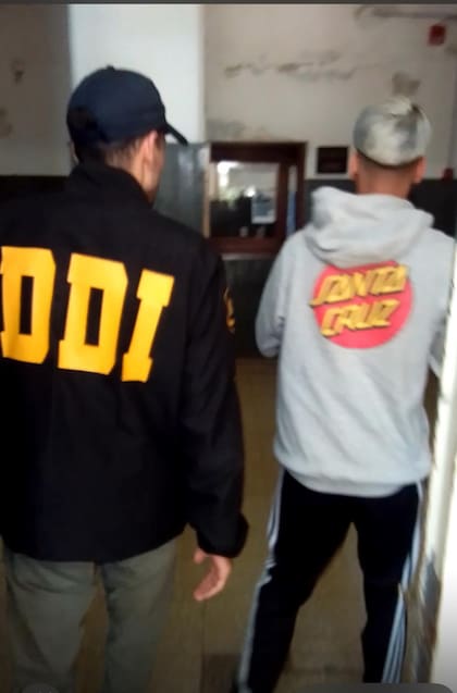 Uno de los sospechosos del doble crimen de San Nicolás, tras su detención