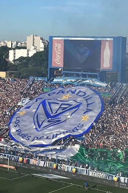 Uno de los telones de Perretta que realizó para Vélez Sarsfield, el último campeón del fútbol local