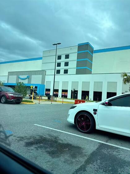 Uno de los trabajos que Delgado Cruz aceptó en EE.UU. fue en Amazon (TikTok/@ivndelgadocruz)