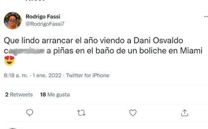 Uno de los tuits que comentan el altercado que habría tenido Daniel Osvaldo en el baño de un boliche de Miami la noche de año nuevo