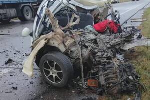 Vuelco en Villa Traful: le amputaron una pierna a una de las víctimas y hay otras tres personas grave - Image 3