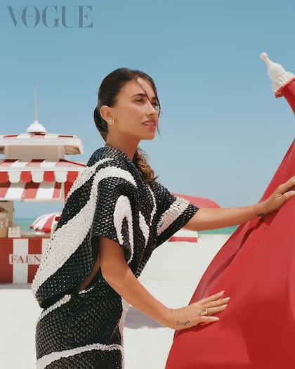 Uno de los vestidos playeros que utilizó Roccuzzo en la sesión de fotos para la revista Vogue México