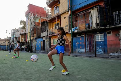 Unos jueguitos antes de arrancar el partido