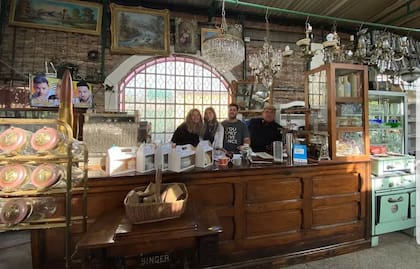 Uribe Antique, uno de los recomendados de Rosa China Deco sobre la ruta 205