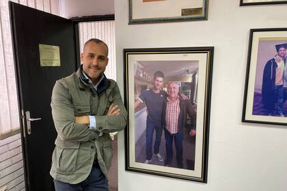 Uros Grujic, actual director general del TK Partizan, asumió la pasión de su padre Dusan, histórico dirigente en los tiempos de Nole
