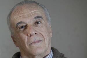 A los 75 años, murió el director teatral Hugo Urquijo