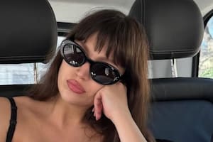 Con nuevo look, Úrsula Corberó reapareció en el recital de Bad Bunny a cuatro meses de ser mamá