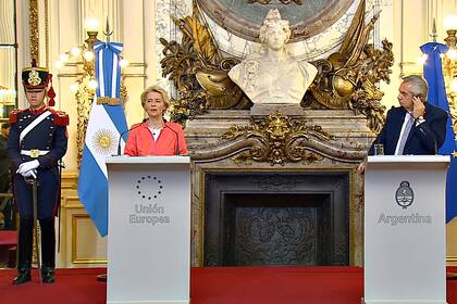 Ursula von der Leyen, presidenta de la UE, y el presidente Alberto Fernández