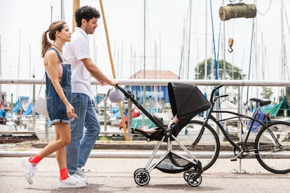 "Si bien no va a ser una ceremonia religiosa, ya tenemos elegidos los padrinos: un amigo mío que se llama Iair y Sofía, una amiga de Juan”, reveló la hija de Mex Urtizberea a la hora de hablar de un posible bautismo.