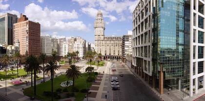 En este escenario con nuevas reglas y alta incertidumbre, Montevideo seduce por su estabilidad y rentabilidad. 