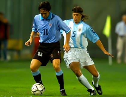 Uruguay-Argentina, Recoba, vs. Almeyda, el duelo en el campo y la amistad para siempre lejos de una cancha; el 'botija', el 'gaucho' y sus familias son muy amigos