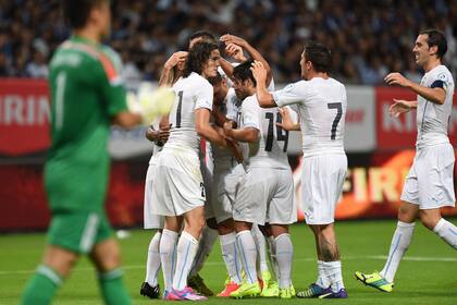 Uruguay festejó en Sapporo ante Japón