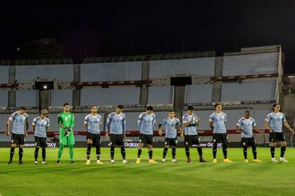 La Asociación Uruguaya de Fútbol fue multada por el gobierno debido a los 16 casos de Covid-19 en el plantel