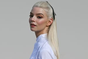 Del autohomenaje de Sophie Turner a la elegancia de Anya Taylor-Joy en la Semana de la Moda