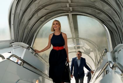 Pelo corto cintura ceñida. Durante su actual gira por sudamérica