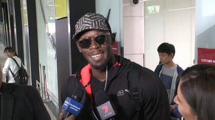 Usain Bolt en su llegada a Melbourne