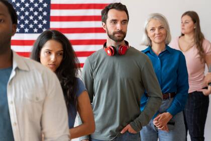 Uscis anunció en abril de 2024 que se aumentó el periodo de extensión de ciertos solicitantes de renovación de permiso de trabajo