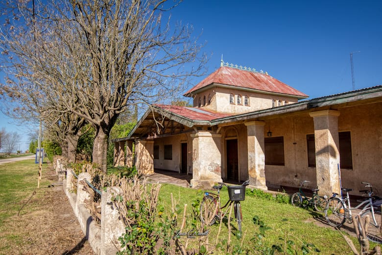 San Mayol: el pequeño pueblo con historia y casas únicas