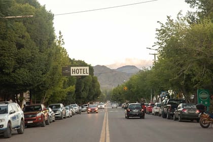 Uspallata tiene un centro tranquilo y es muy próxima a Chile.