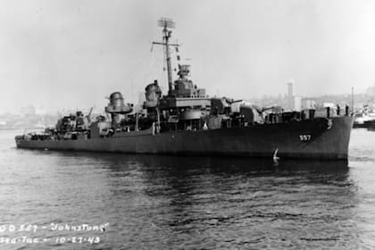 USS Johnston, ''el destructor que luchó como acorazado'', 1943.