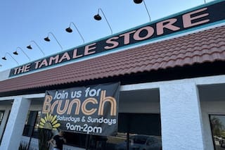 Sueño americano en Phoenix: llegó de México, empezó en mercados y hoy tiene los mejores tamales de Arizona