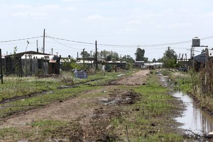 Usurpacion de terrenos en el barrio Los Hornos de la ciudad de La Plata.