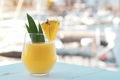 Utilizar la piña en batidos puede ser a buena opción