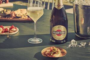 Comer con burbujas: Martini Prosecco conquista las mejores mesas