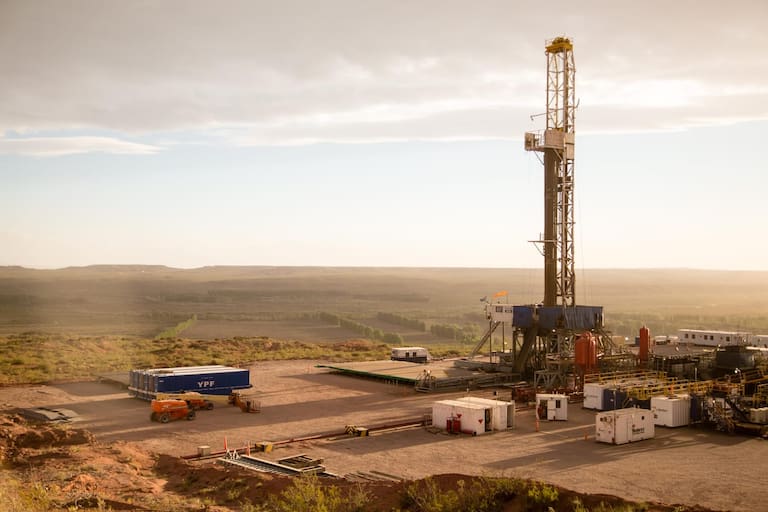 La estrategia que debe aplicar la Argentina para destacarse en el mercado  energético global - LA NACION